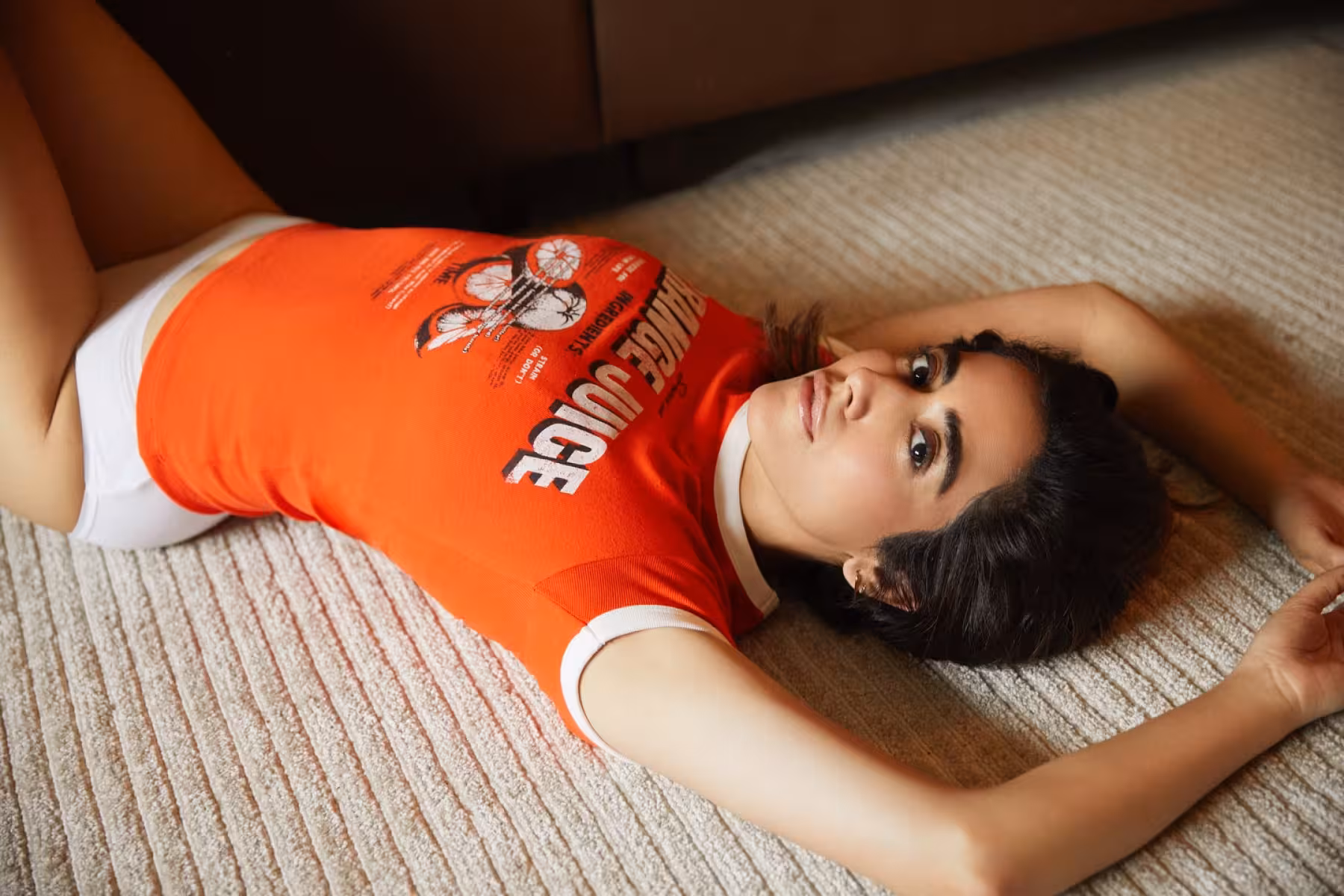Style & Sound: Jonita Gandhi’s Edgy Photoshoot A dynamic blend of fashion, art, and music captured by top creatives in a fresh shoot now.