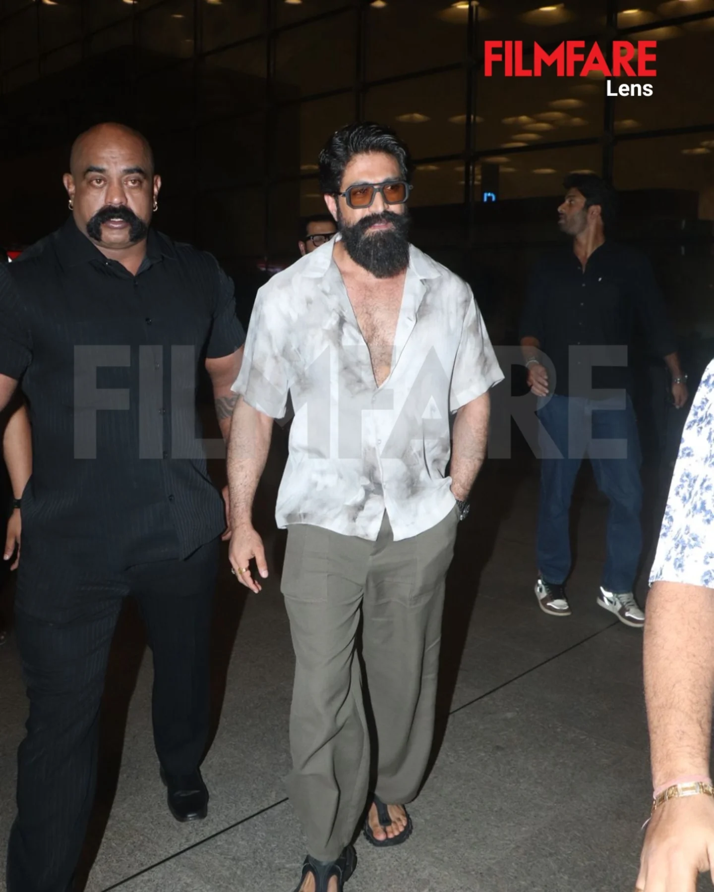 Stylish celebrity Yash turns heads with his suave airport look under Filmfare Lens - Fab!